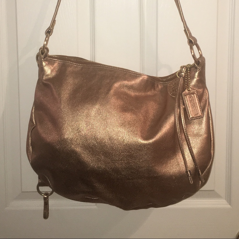 Gold Coach purse like new